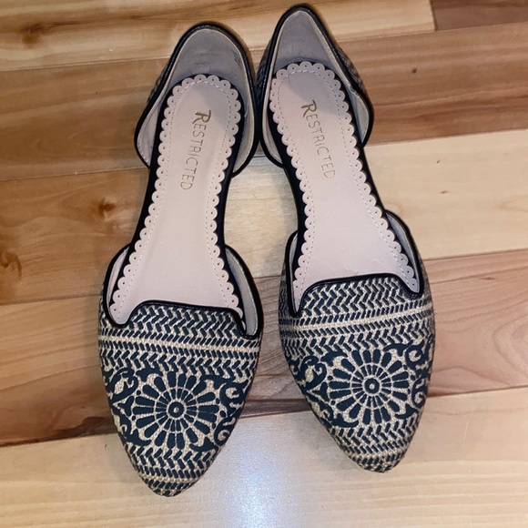 Restricted Glory Flat size 8 NWOB - Picture 7 of 11